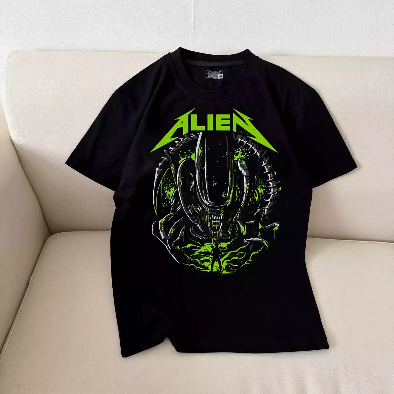 تیشرت نخ پنبه طرح Alien green