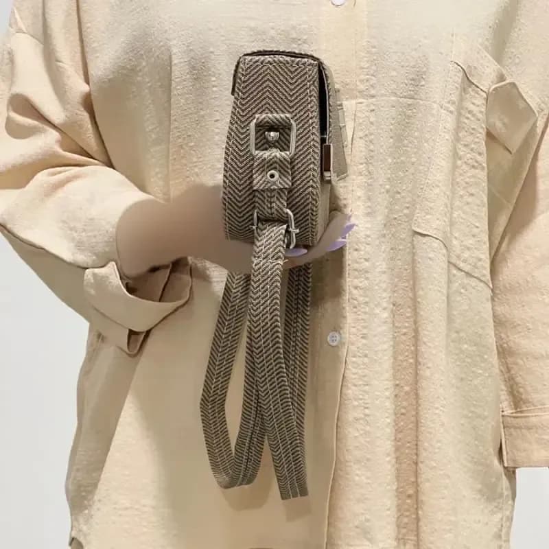 کیف پاسپورتی کنفی دیور کد 1387 جنس چرم مصنوعی ابعاد 22x16x7 سانتیمتر — تصویر ۸