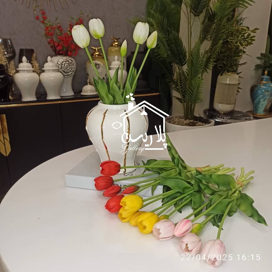 دسته گل لاله لاتکس غنچه دار ۱۶۱۹۰
