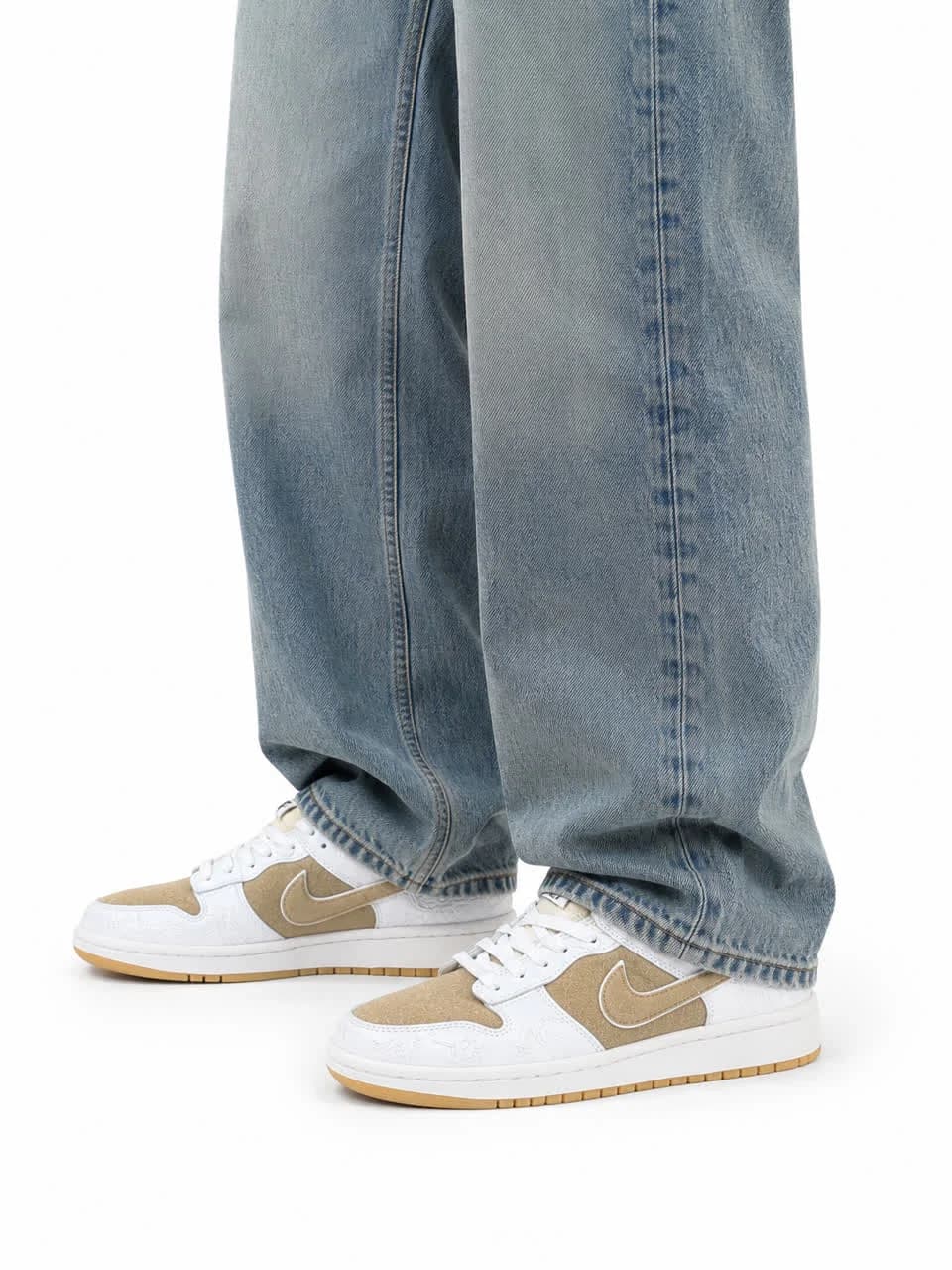 کتونی مردانه مدل نایک جردن گلدوزی سفید کرمی Nike Jordan — تصویر ۵