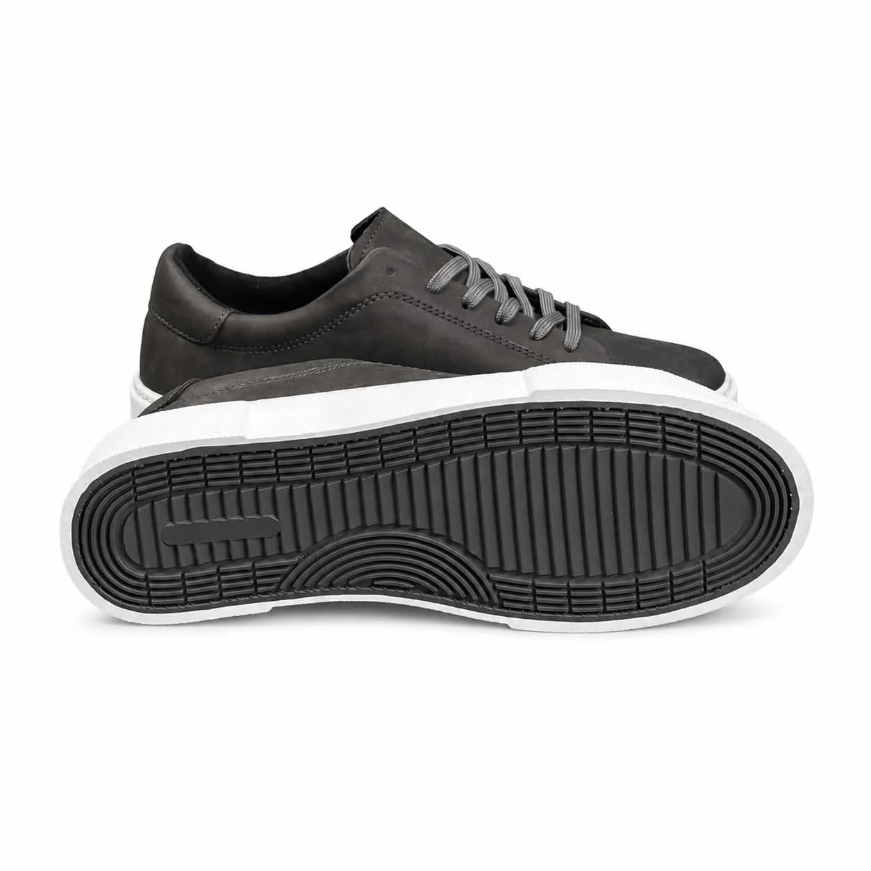 کفش کتانی مردانه مدل ونس نوک مدادی Vans — تصویر ۴
