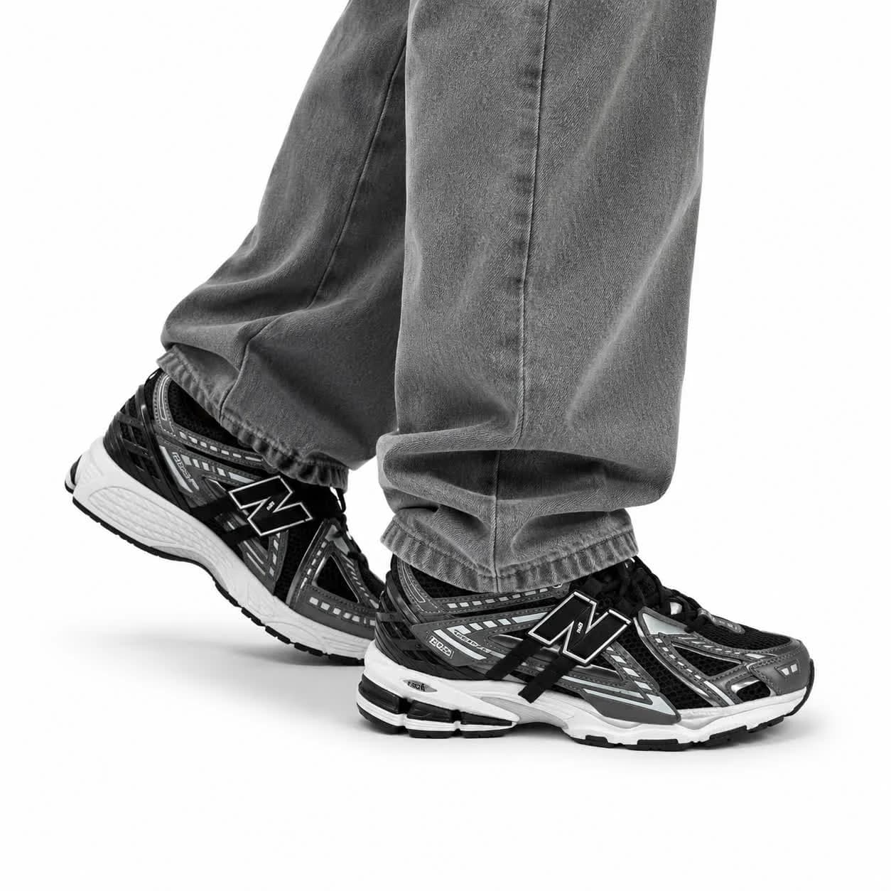 کتونی مردانه نیوبالانس مشکی طوسی New BALANCE 1906 — تصویر ۲