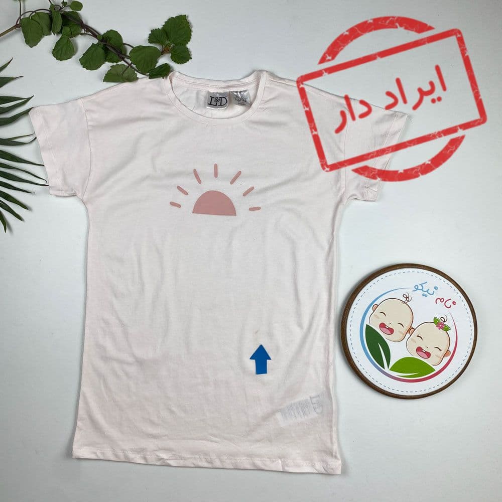 ایراد دار _ تیشرت دخترانه آستین کوتاه برند L and D طرح خورشید یقه گرد صورتی کمرنگ – 11 تا 12 سال