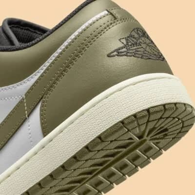 نایک جردن ۱ لو مدل aj1 low medium olive — تصویر ۲