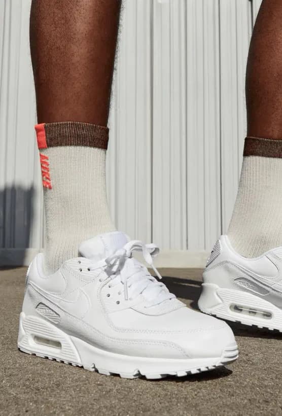 کفش نایک ایر مکس 90 مردانه و زنانه مدل Triple White — تصویر ۳
