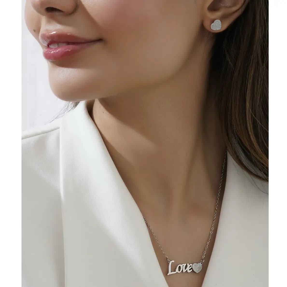نیم ست زنانه و دخترانه گردنبند و گوشواره استیل طرح عشق love ضد حساسیت رنگ ثابت کد amp