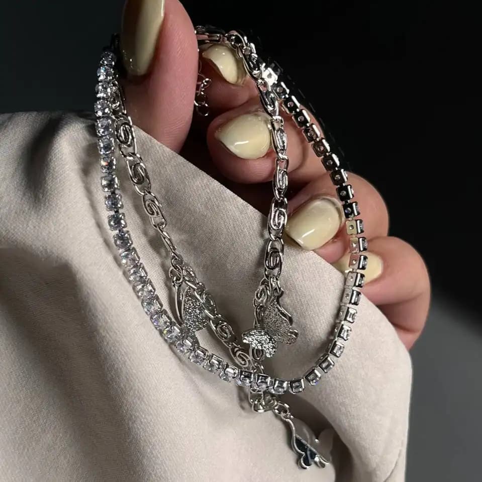 دستبند زنانه و دخترانه جواهری نگین تنیسی دولاین آویز پروانه ضد حساسیت رنگ ثابت سایز قابل تغییر کد atk — تصویر ۲