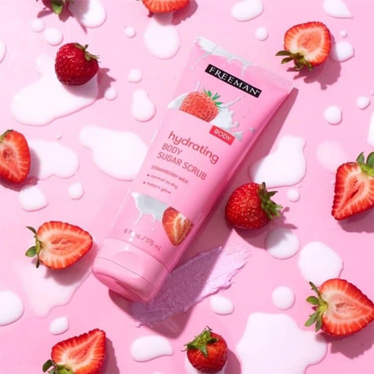 اسکراب بدن Freeman مدل Hydrating Strawberry Milk حجم 175 میلی لیتر — تصویر ۲