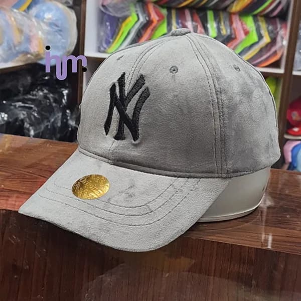 کلاه مخمل گلدوزی NY — تصویر ۴