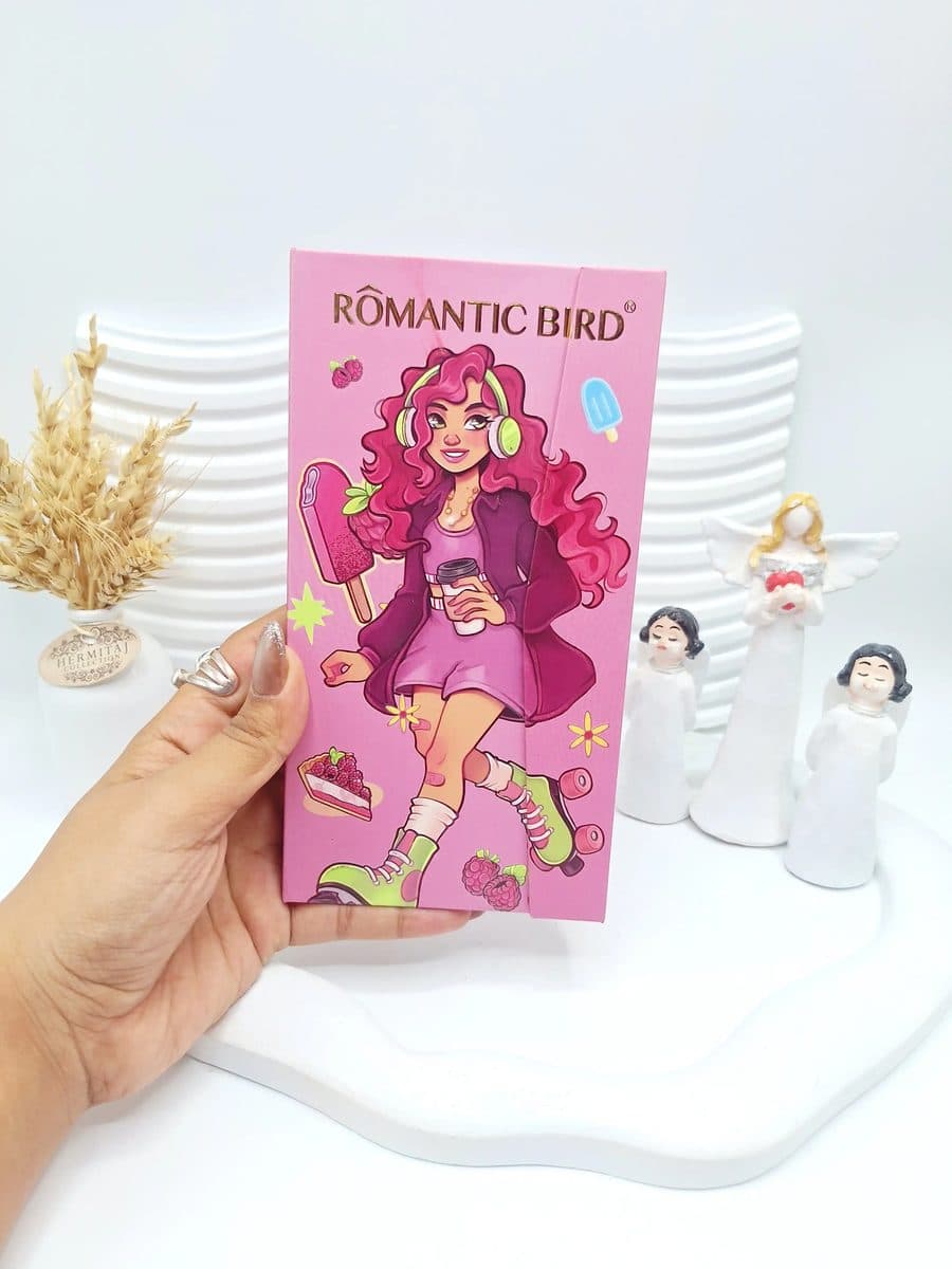 پالت همه کاره سایه طرح دختر زیبا برند ROMANTIC BIRD کد 8184 — تصویر ۳