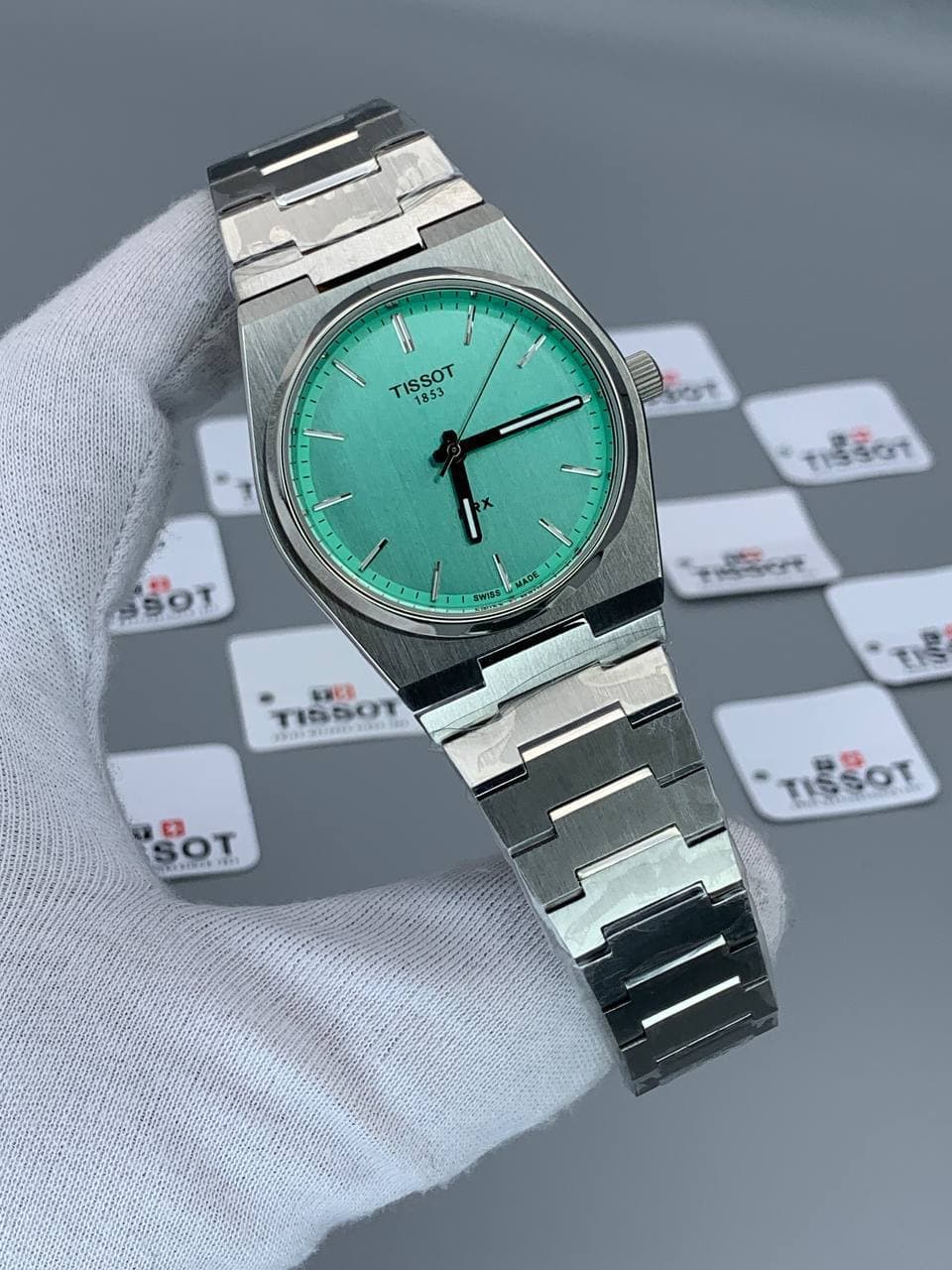 ساعت مردانه تیسوت PRX فلزی جدید و رنگ ثابت کیفیت عالی دارای رنگبندی کد 1923035 — تصویر ۳