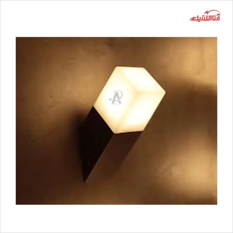 چراغ دیواری مکعب مورب زمرد نور مدل ZNE.G.214 — تصویر ۲