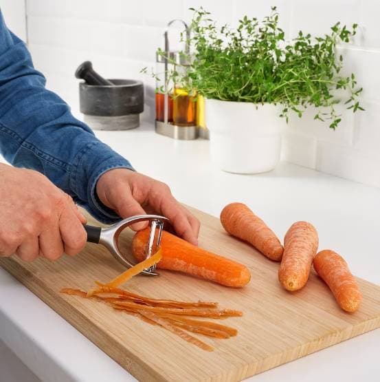 پوست کن آشپزخانه سبزیجات و میوه ایکیا IKEA 365+ VÄRDEFULL Peeler, black — تصویر ۴