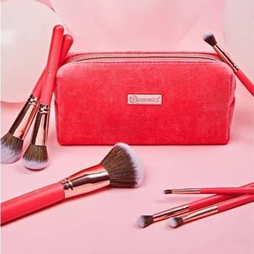 ست براش بی اچ کازمتیکس BH COSMETICS طرح مخملی صورتی مجموعه 10 عددی — تصویر ۲