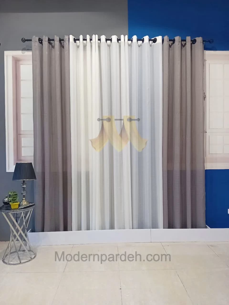 پرده آماده پانچی حریر بافت دار دو طوسی سفید عرض ۲/۵ تا ۳ متر