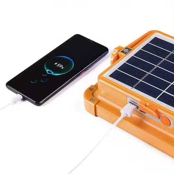 چراغ پروژکتور LED خورشیدی با قابلیت پاوربانک و تنظیم نور — تصویر ۱۱