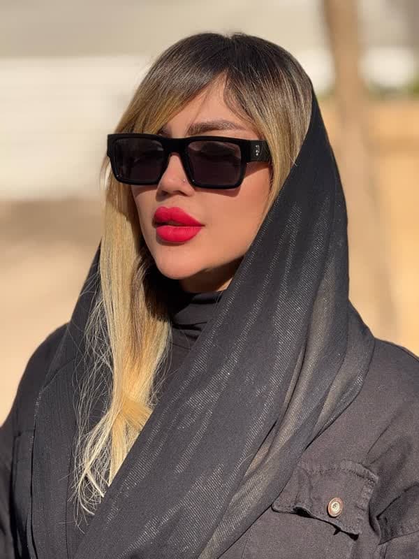 عینک آفتابی پلیس مدل SPL12 فریم مشکی عدسی مشکی — تصویر ۲