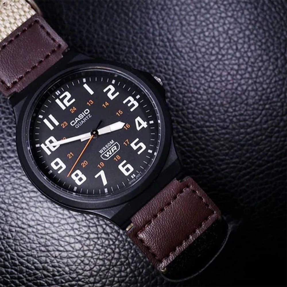 ساعت مچی مردانه کاسیو مدل CASIO MW-240B-5BV (اورجینال شناسنامه دار) — تصویر ۲