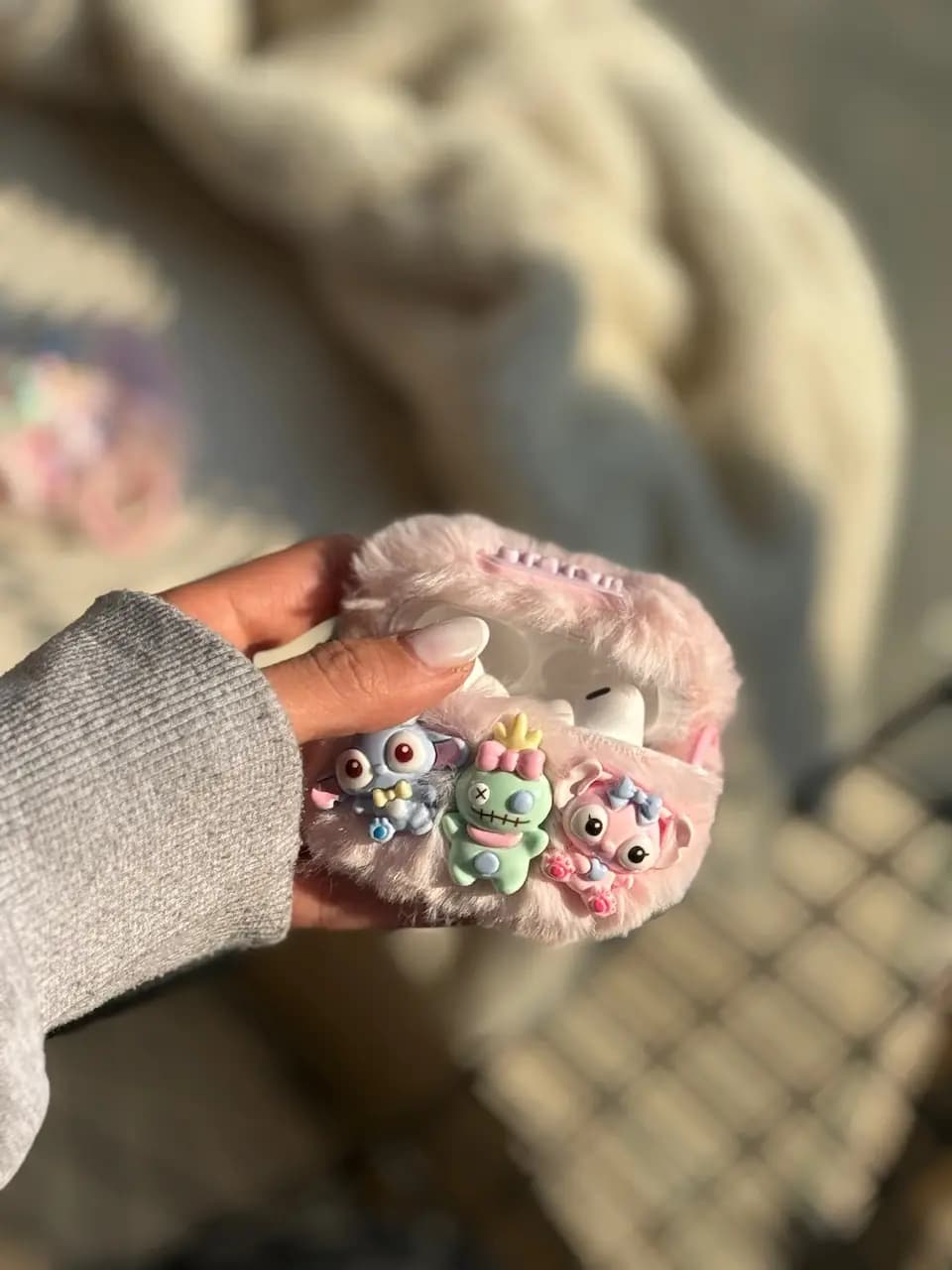 کاور ایرپاد stitch family — تصویر ۴