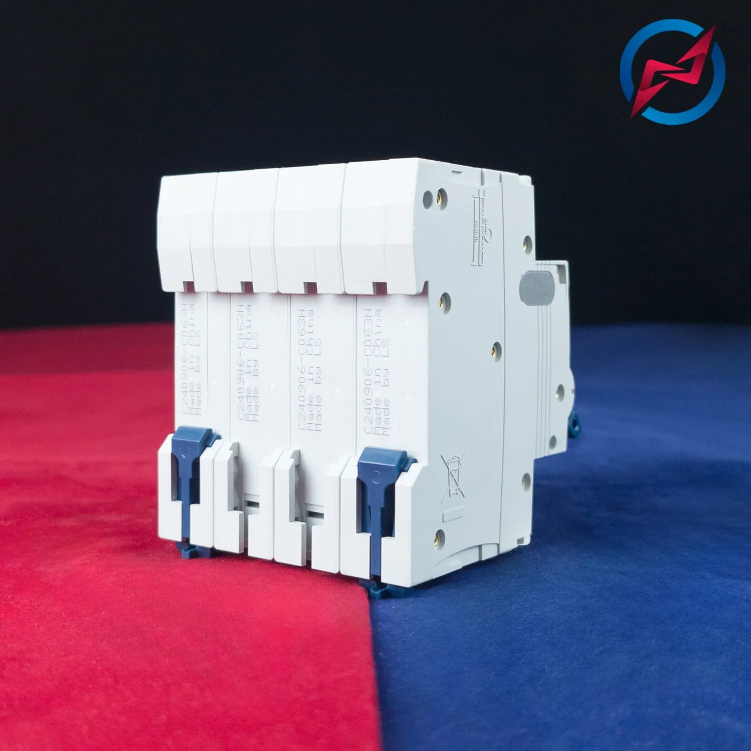 مینیاتوری چهار پل C-25A-6kA LS — تصویر ۳