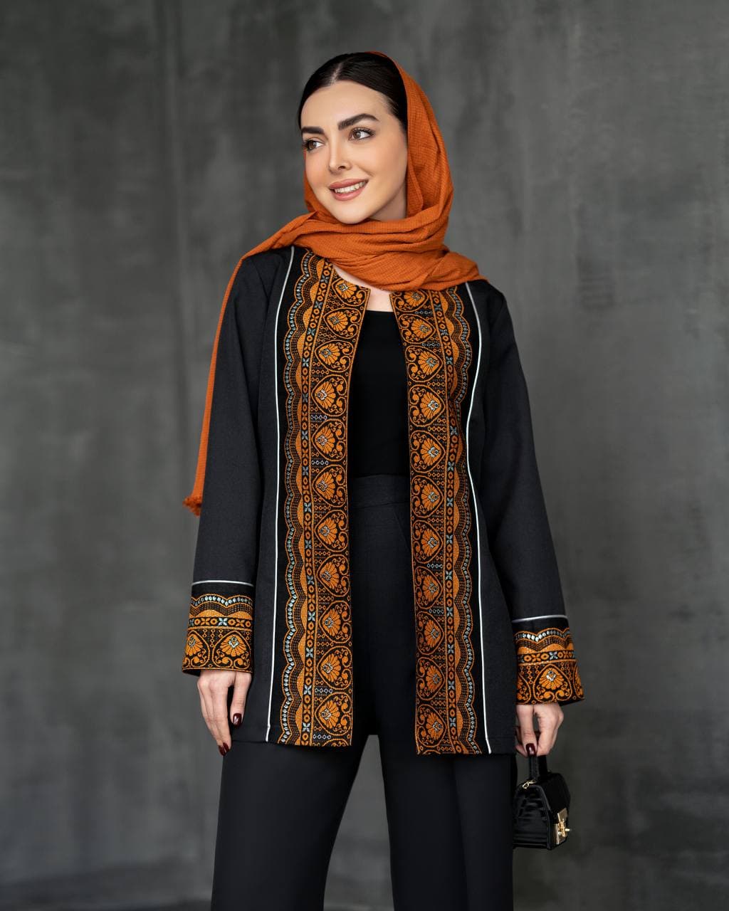 مانتو شلوار مدل یاشیل — تصویر ۷