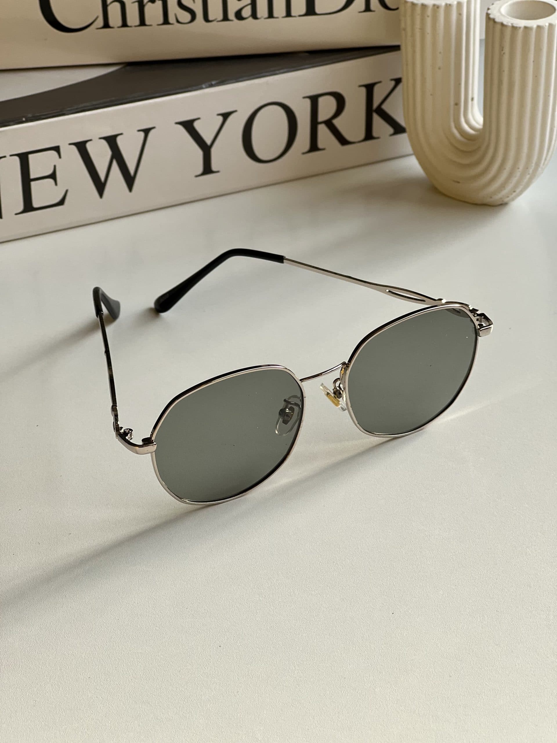 عينك آفتابي برند Rayban اسپرت سبز ترند يووي 400 — تصویر ۴