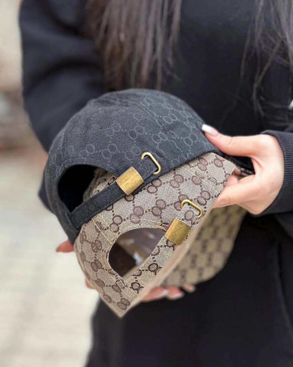 کلاه بیسبالی گوچی زنبور — تصویر ۵