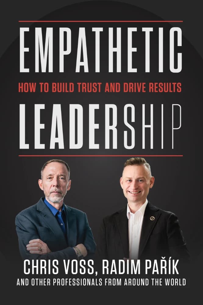 کتاب Empathetic Leadership (رهبری همدلانه) نسخه انگلیسی PDF | کریس واس و رادیم پاریک