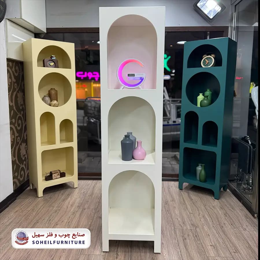 ویترین استند مینیمال پینترستی مدل هلالی سه طبقه سهیل — تصویر ۳