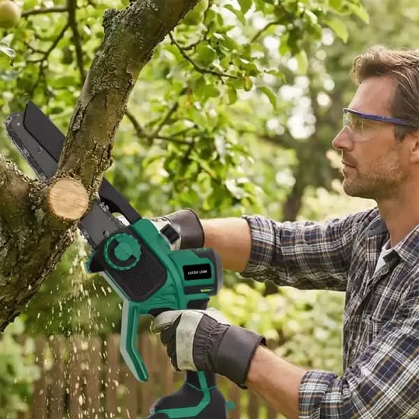 اره برقی شارژی گرین لاین مدل Green Lion GES-6 Cordless Electric Chainsaw — تصویر ۳