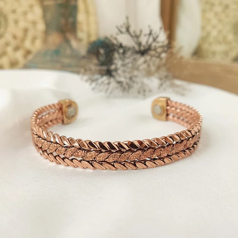 دستبند مسی مگنتی پیچ سه ردیف دو بر مات ضربه و وسط تراشJW701 — تصویر ۵