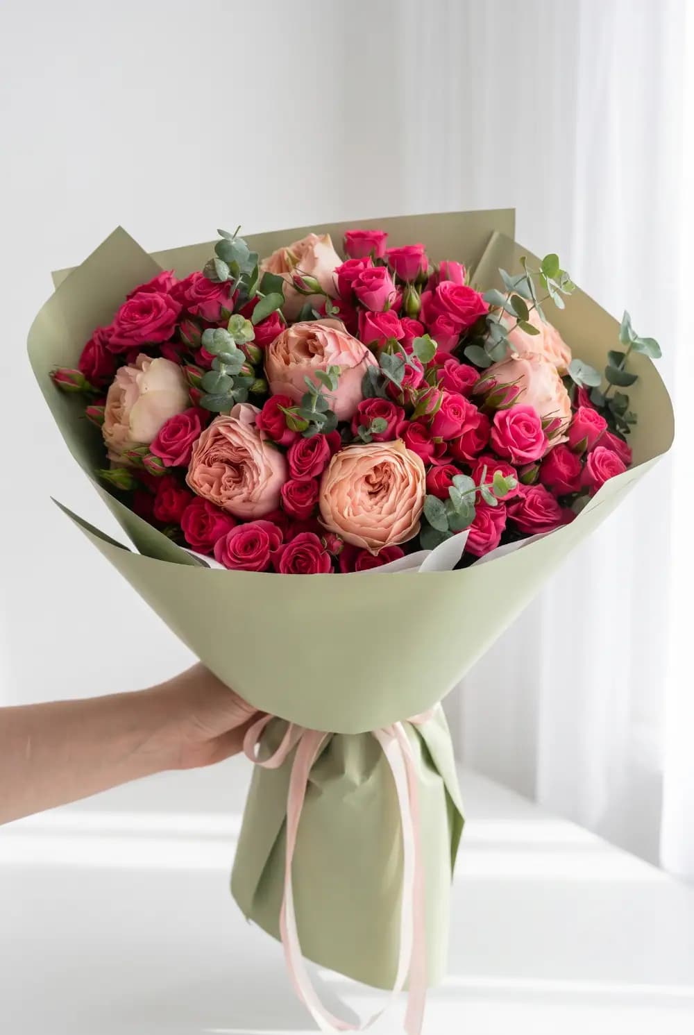 دسته گل ژولیت کد 2051 – بلورا