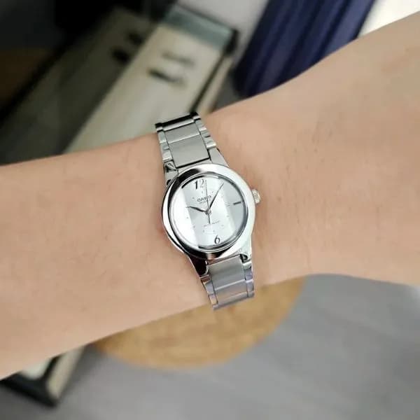 ساعت کاسیو LTP-1230D-7CDF — تصویر ۷