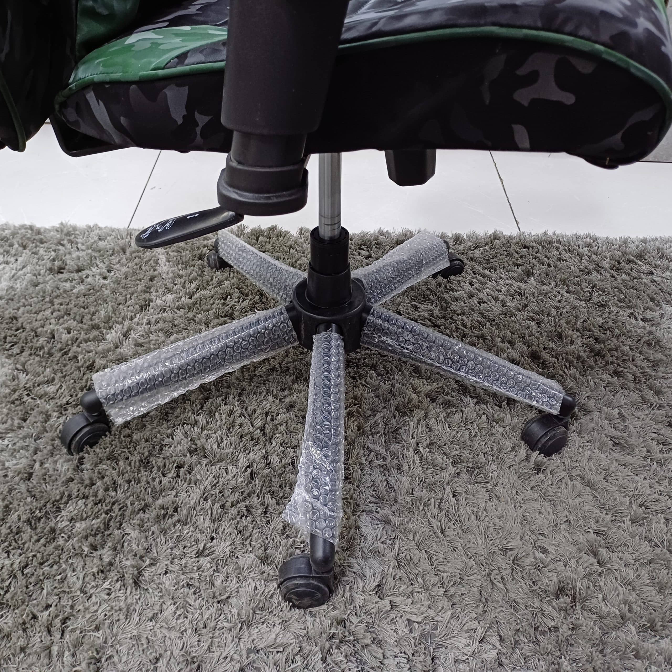 صندلی گیمینگ طرح DXRACER مدل چریکی مشکی سبز — تصویر ۳