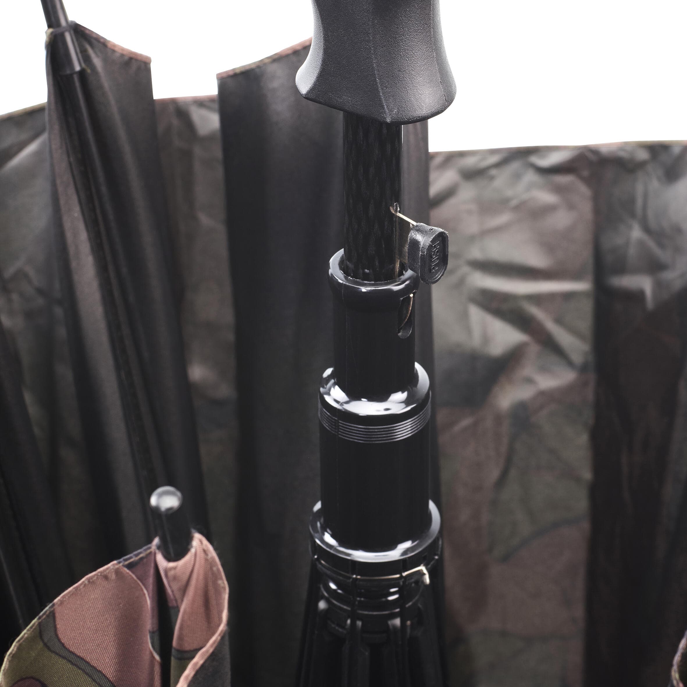 چتر شکار استتار سولوگناک (پیش خرید) Deacthlon Umbrella – Hunting and Nature Observation – Camouflage Patterned — تصویر ۴