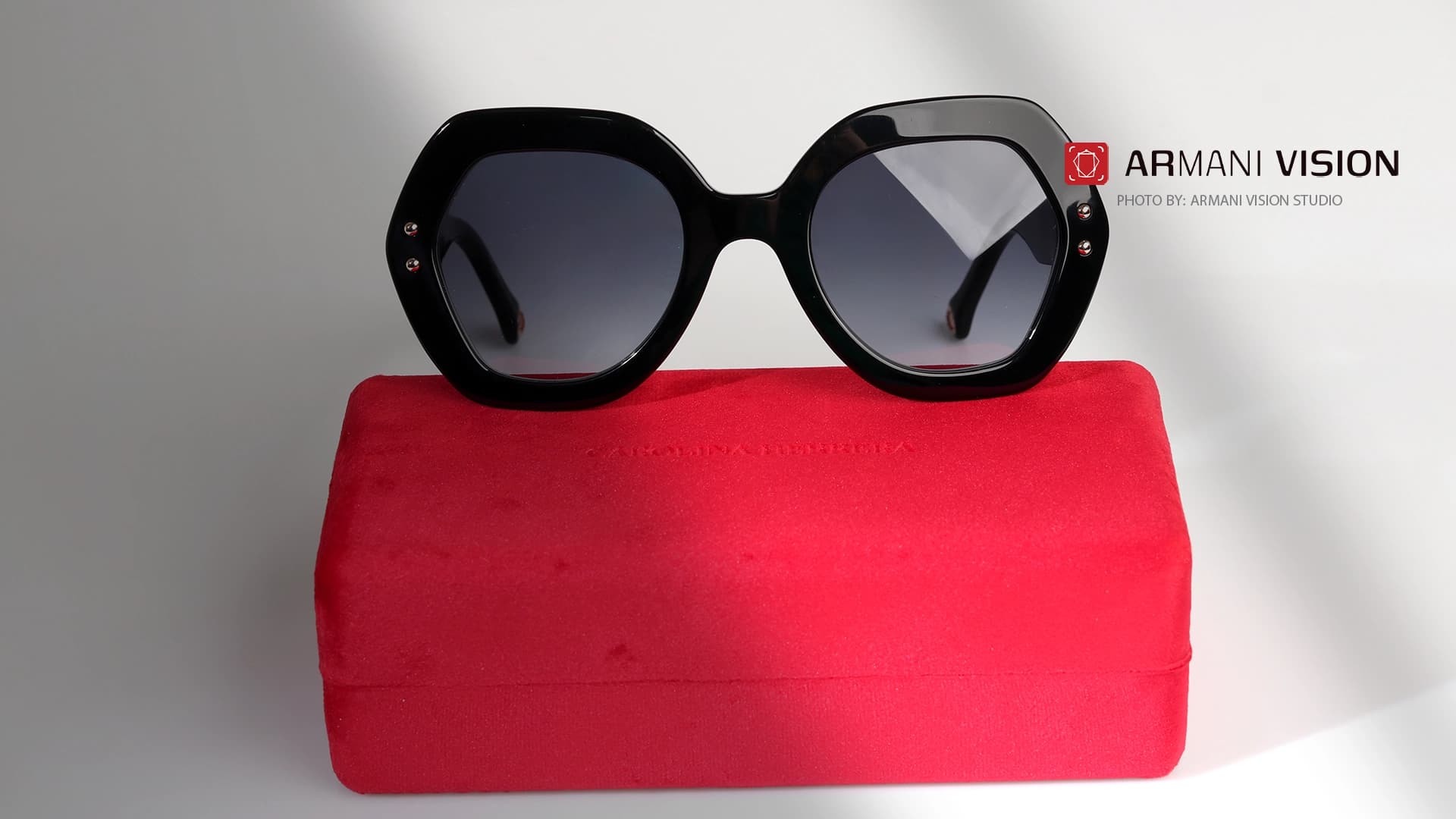 عینک کارولینا هررا CAROLINA HERRERA – HER0126S – WR79O — تصویر ۶