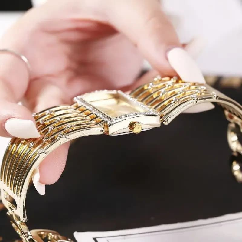 ساعت دستبندی تیفانی طرح TIFFANY کد 6048 — تصویر ۳