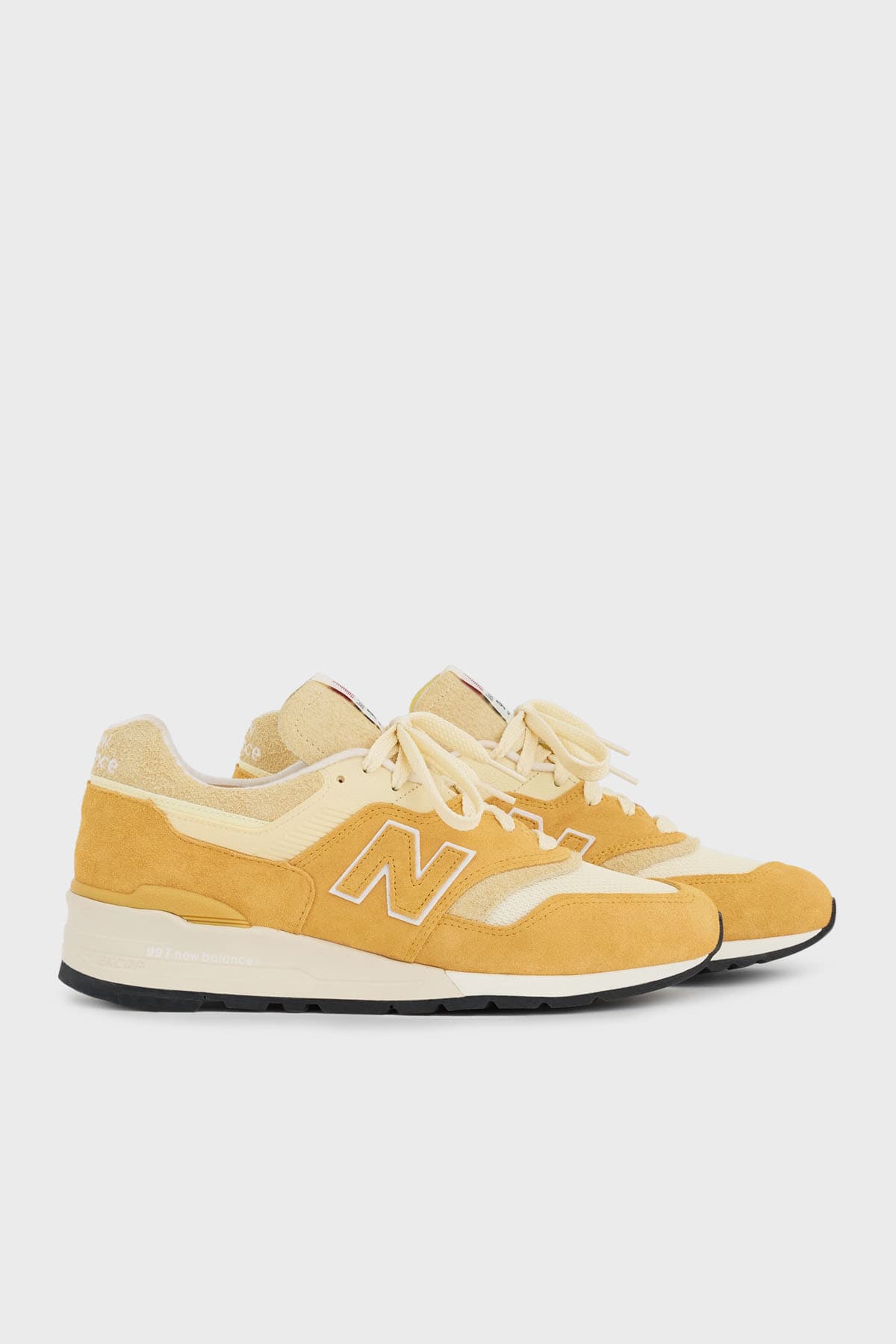 کفش اسنیکر نیو بالانس مردانه جیر زرد بیسیک طرح دار کژوال/روزمره | New Balance U997AC TR — تصویر ۳