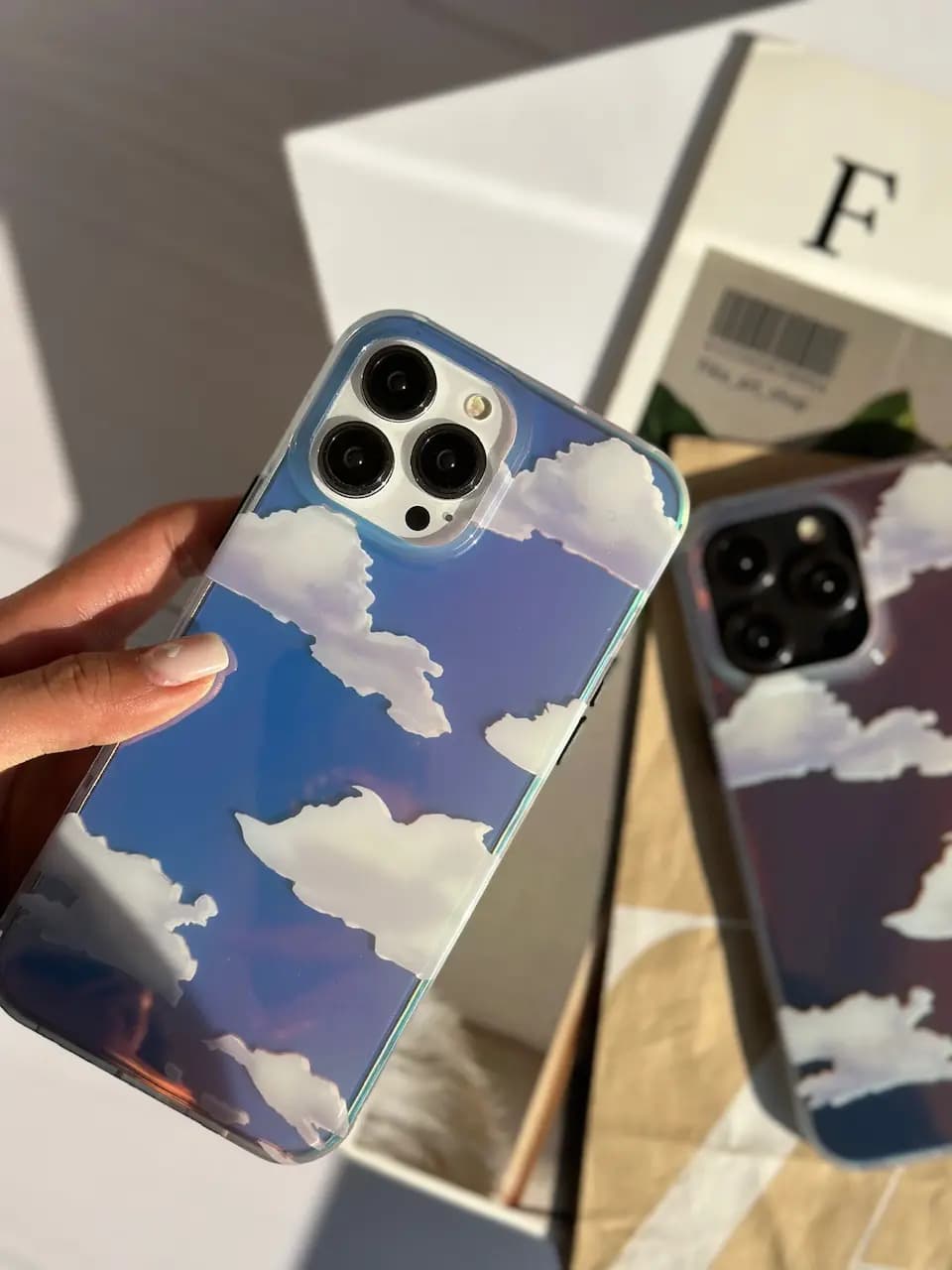 قاب Blue Sky — تصویر ۲