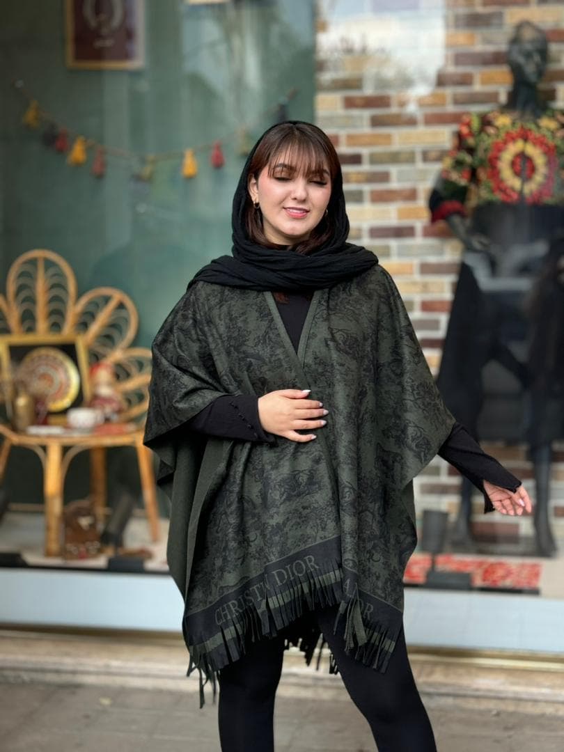 پانچ فوتر طرحدار سبز تیره — تصویر ۲