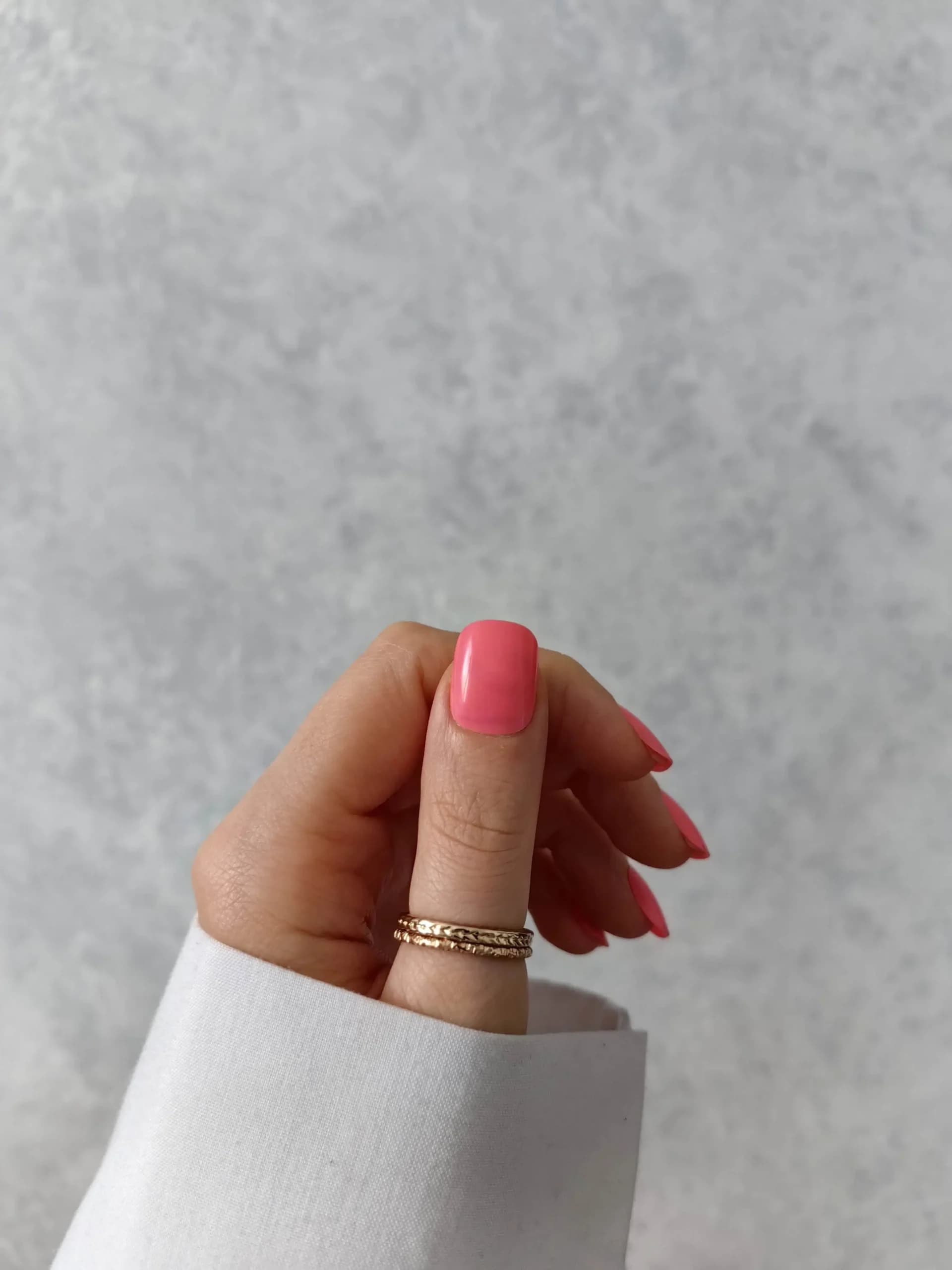 ناخن مصنوعی رنگی ساده رنگ صورتی فرم مربع گرد کوتاه راسا – RSN0313 — تصویر ۴