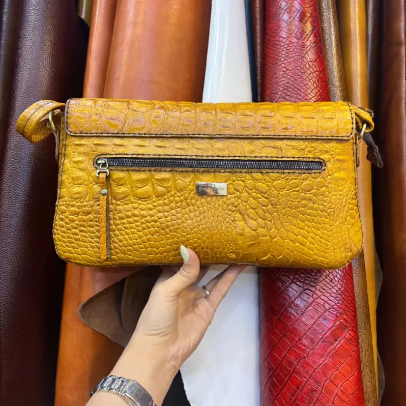 کیف دوشی مجلسی چرم گاوی کد 80 — تصویر ۲