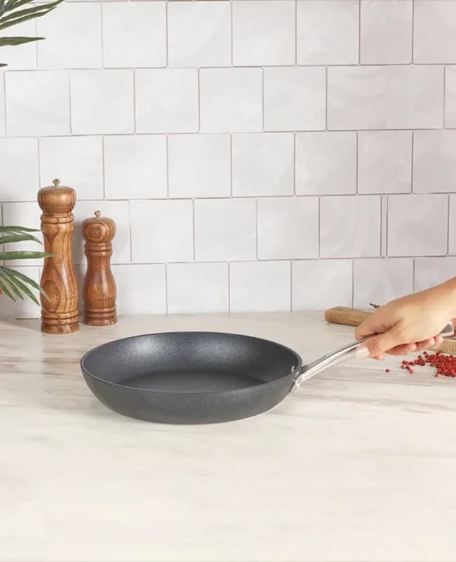 ماهیتابه 26 سانتی کاراجا کد 502000236 — تصویر ۲