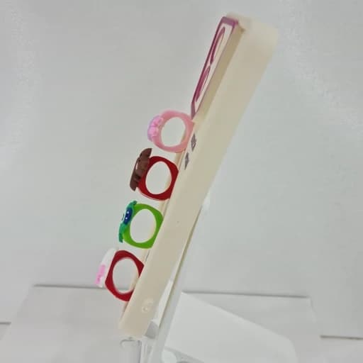 گارد گوشی Poco x6 عروسکی فانتزی برجسته جا انگشتی مدل پاپ سوکت رنگ کرم — تصویر ۲