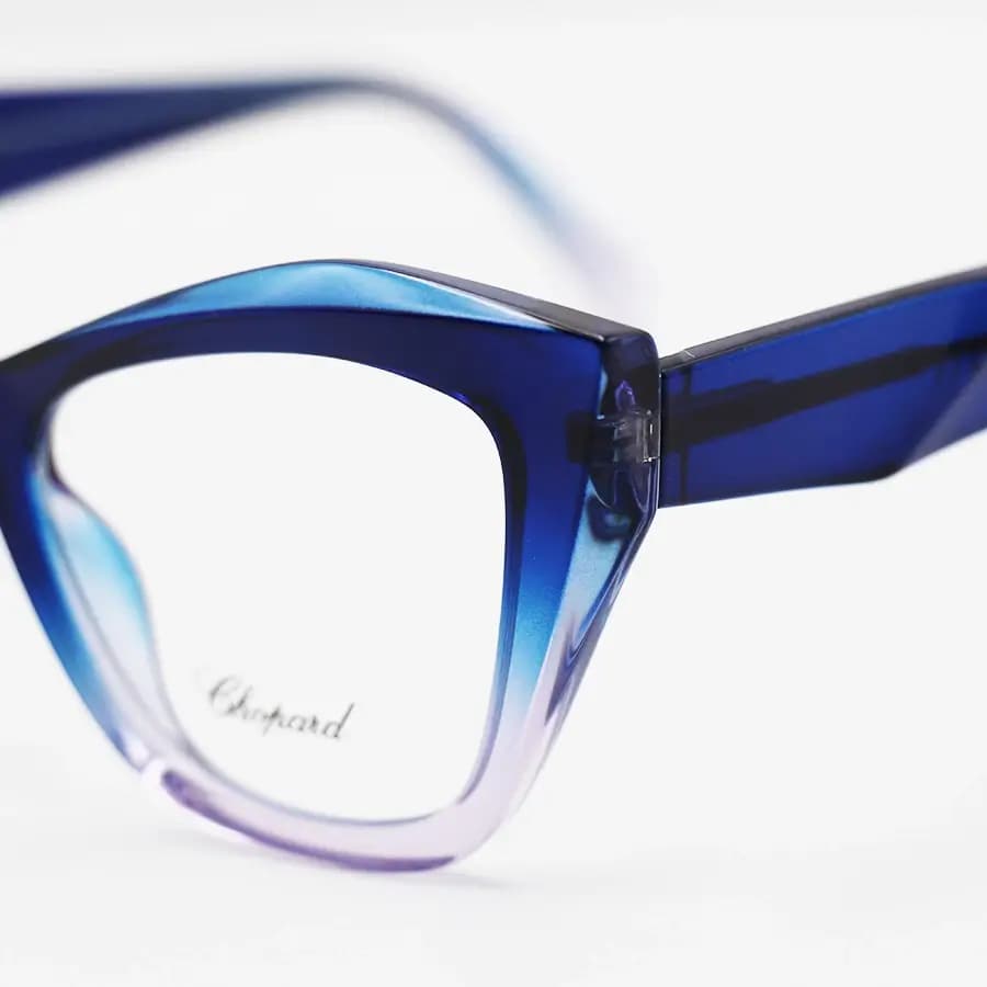 فریم عینک طبی زنانه Chopard با فریم چشم گربهای، رنگ آبی، دسته سیمدار و لولا فنری مدل 2197 — تصویر ۷