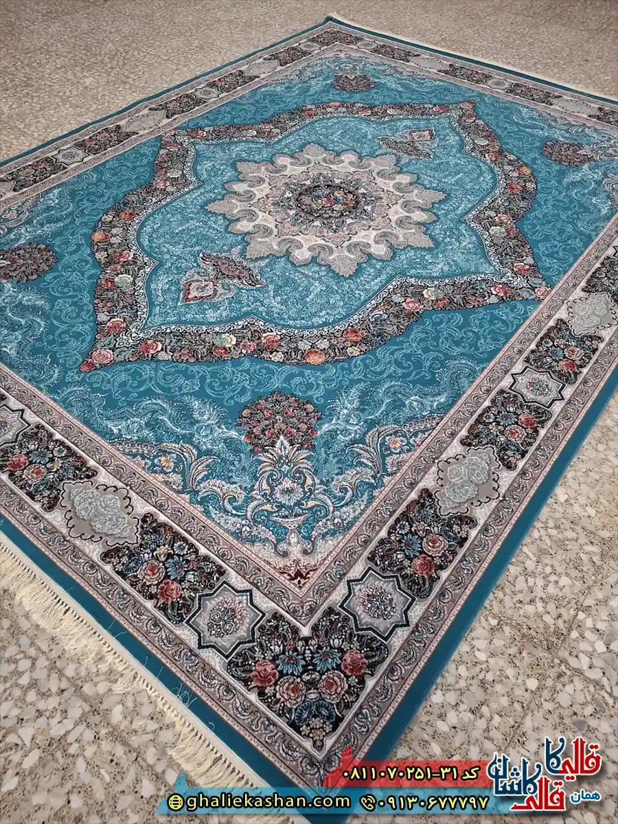 فرش کلاسیک 700 شانه طرح کارینا رنگ آبی کاشان