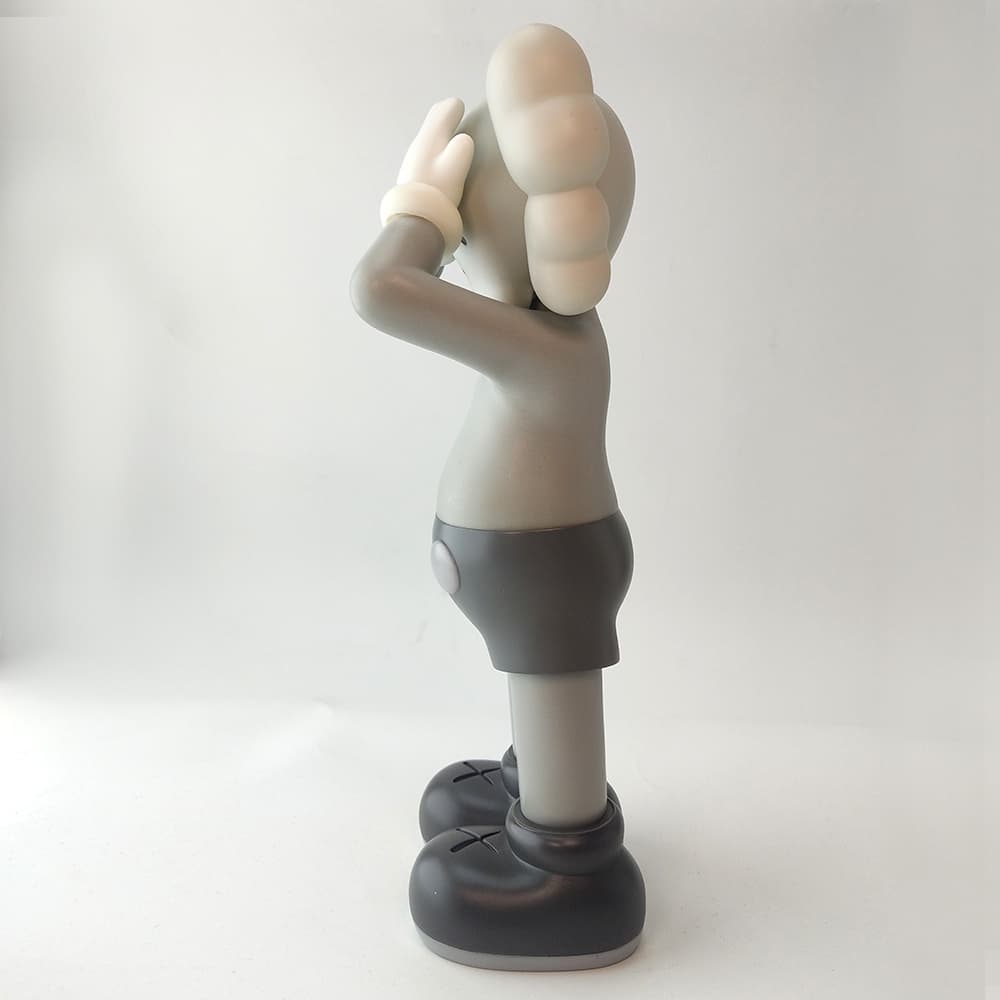 فیگور مدل کاوز Kaws together — تصویر ۲