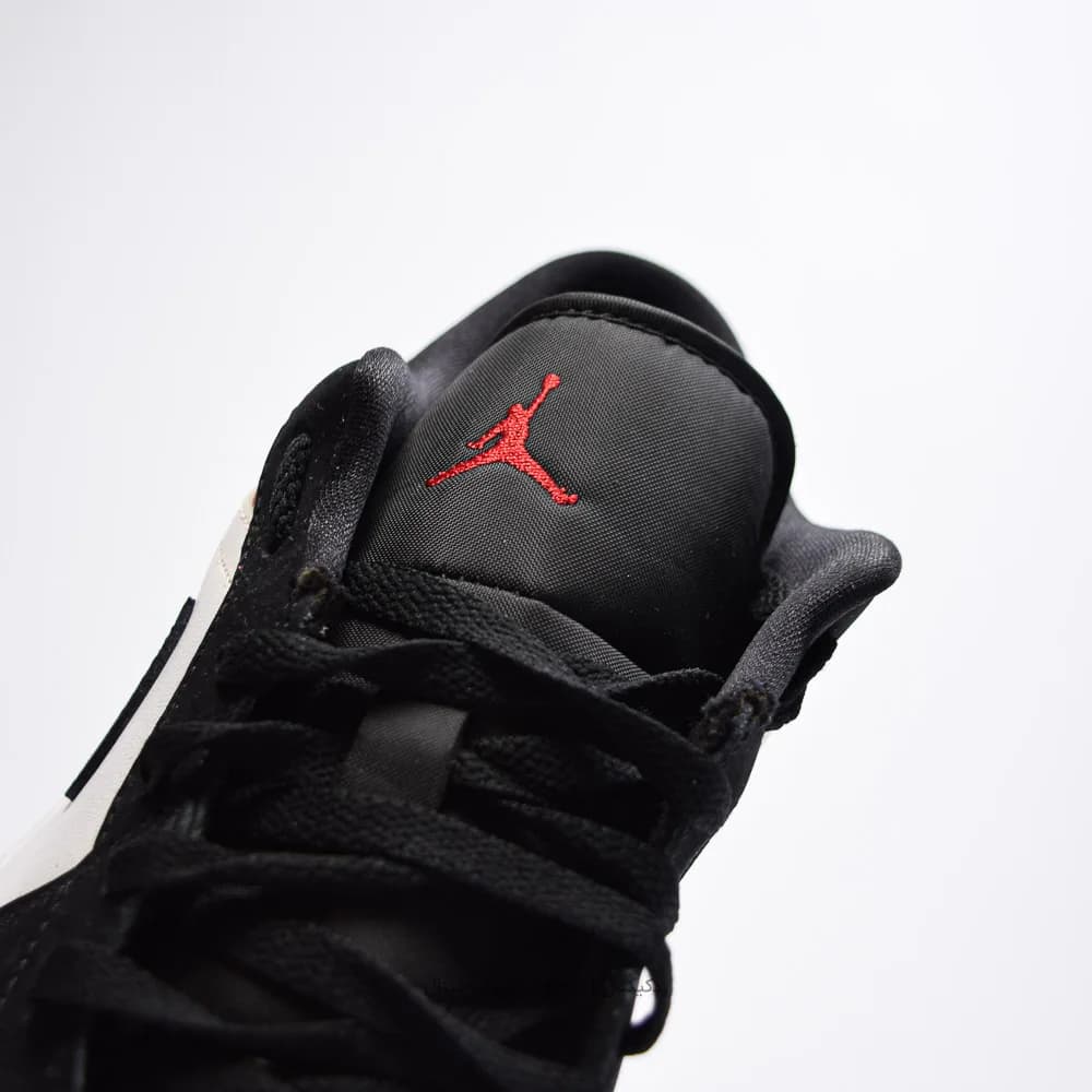 کتونی Nike مدل Air Jordan 1 Low SE – IB8971-106 — تصویر ۷