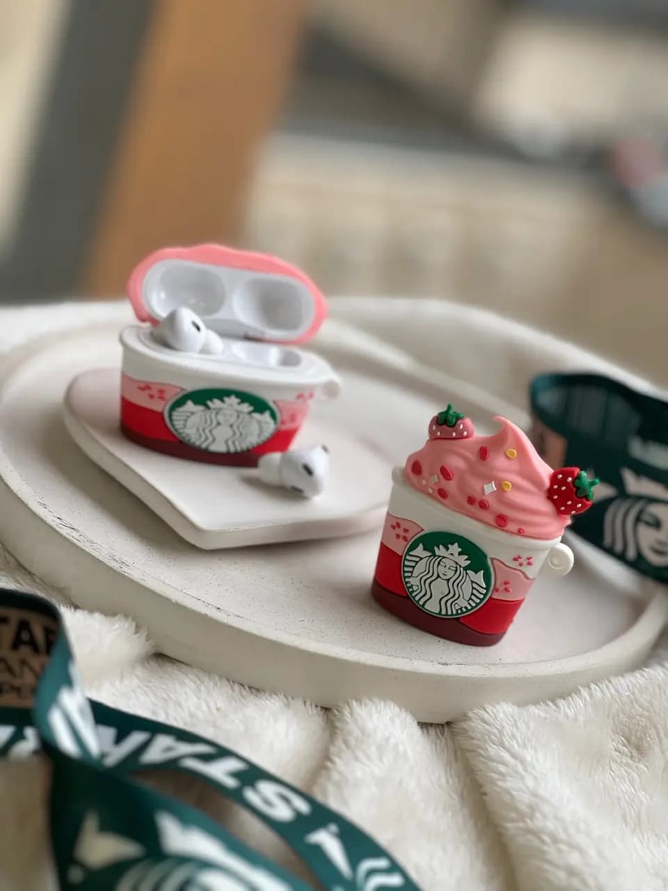 کاور ایرپاد strawberry starbucks drink (کدa0091) — تصویر ۳