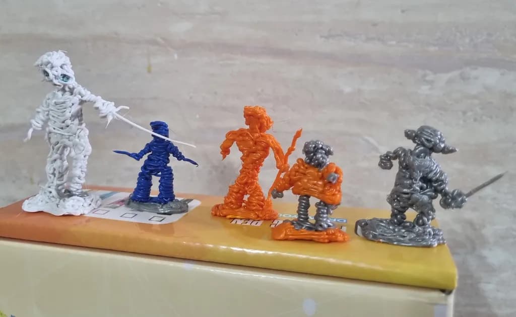 قلم طراحی سه بعدی 3D PEN-2 اورجینال نمایشگر دار با فیلامنت PLA | ابزار ساخت ماکت و پایه نگهدارنده — تصویر ۳